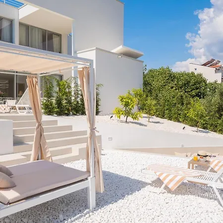 Biancomar Villa Traù